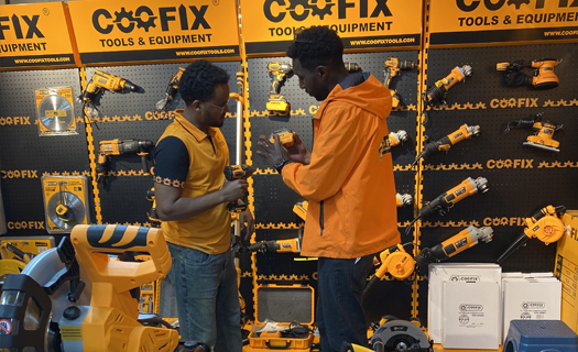 COOFIX provides on-site after-sales support to build customer trust.